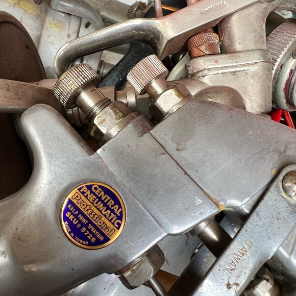 LOT SET OF 7 DEVILBISS,Sanbor Mix Lot PAINT SPRAY GUNS W/ CUP PAINTING TOOLS VTG - Picture 8 of 10